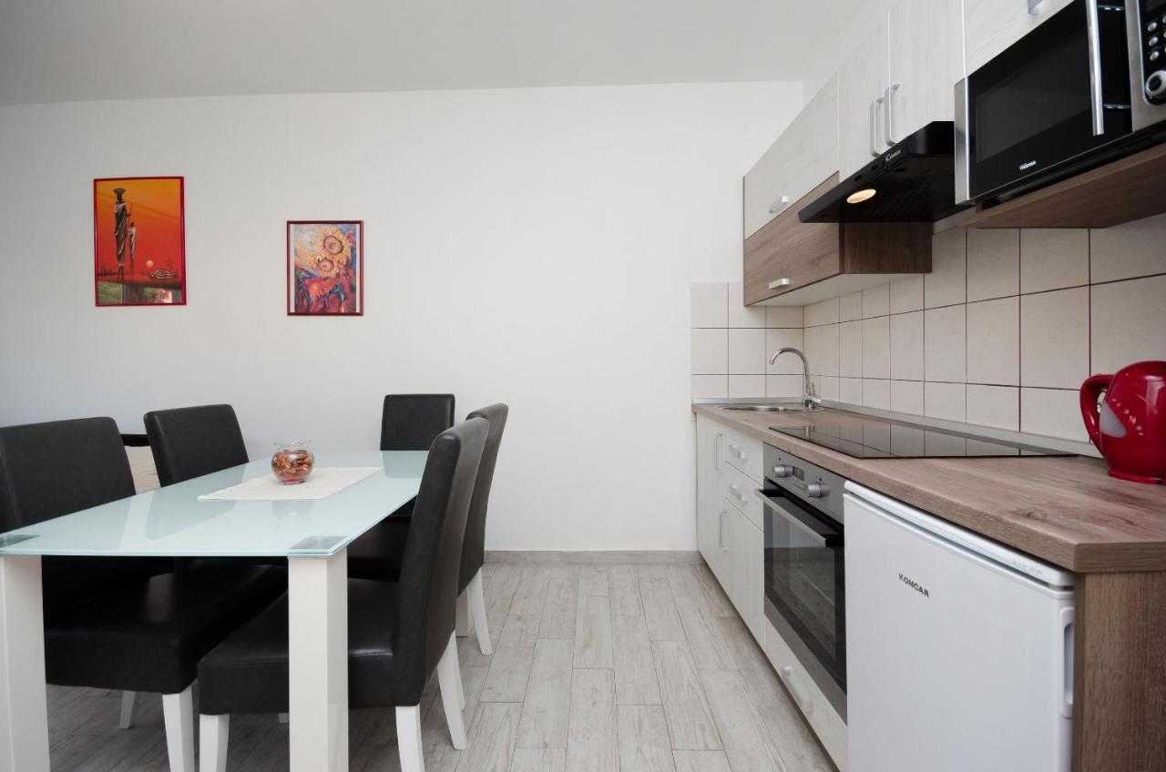 Apartments Toni Banjol Ngoại thất bức ảnh
